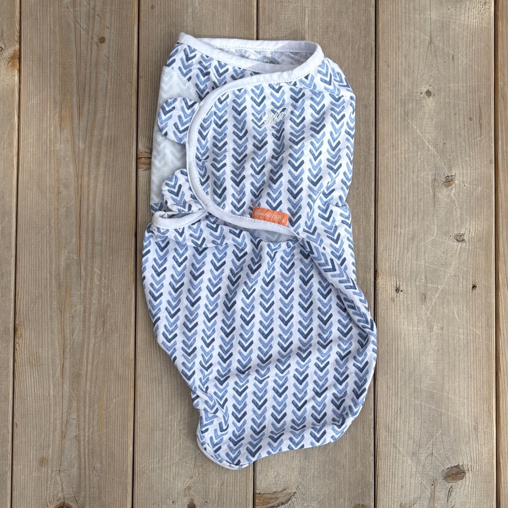 SwaddleMe Blue and White Swaddle Blanket